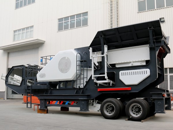 青石：車載移動碎石機+反擊破，輕松實現(xiàn)日產(chǎn)12石子300噸