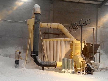 超細(xì)磨粉機(jī)價(jià)格是多少，河南紅星來為您爆料