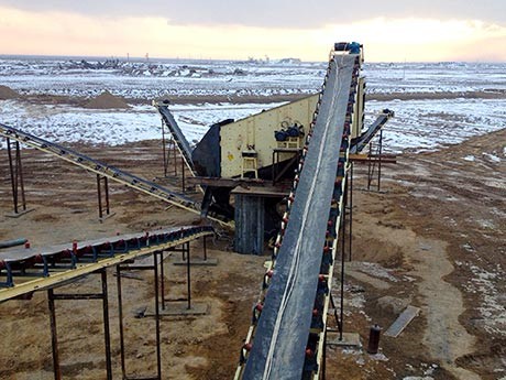 日產(chǎn)1000噸左右石子加工設(shè)備要多少錢（含型號(hào)及案例）