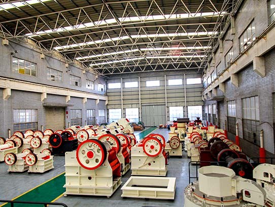 河卵石破碎篩分設(shè)備有哪些？生產(chǎn)線應(yīng)該怎么配置？