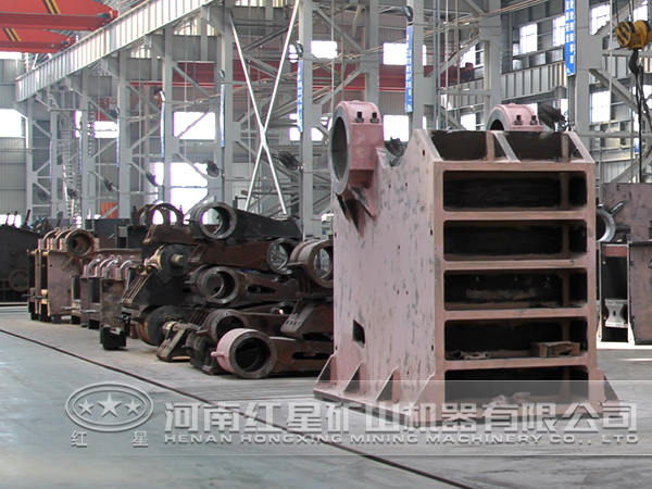 鉛鋅礦破碎機(jī)車間配件