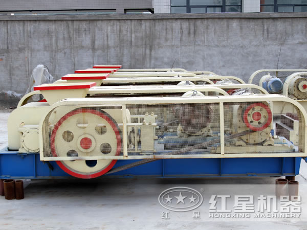 對輥破碎機(jī)