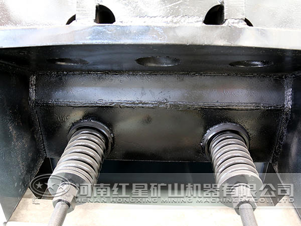 黑鎢礦碎石機(jī)結(jié)構(gòu)圖