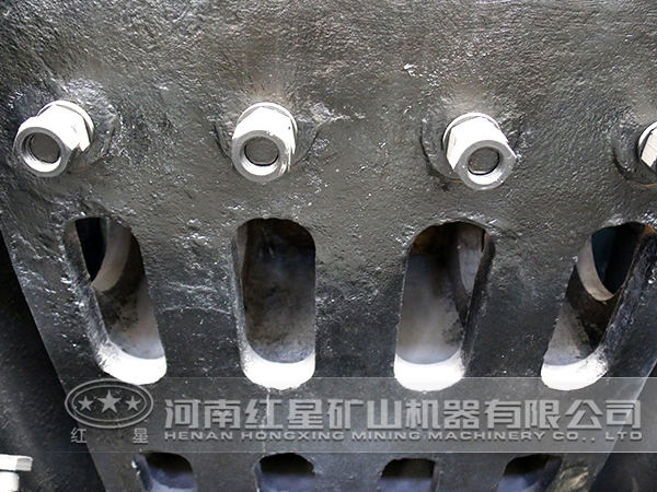 硼礦破碎機細(xì)節(jié)圖