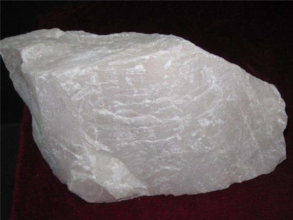 滑石粉碎設(shè)備有哪些？