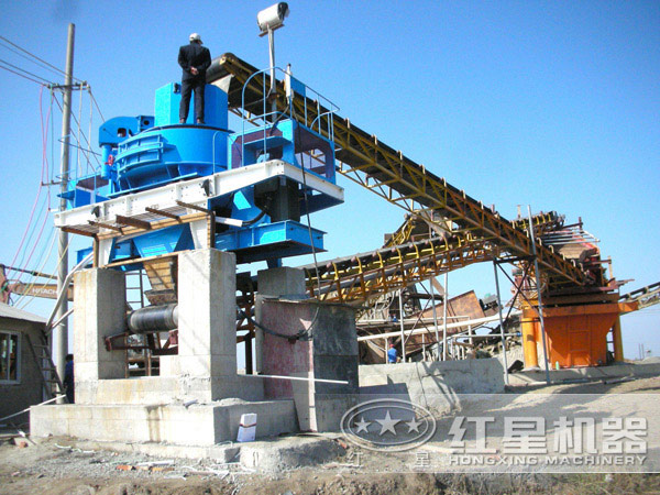 沉積巖制砂機(jī)現(xiàn)場圖片