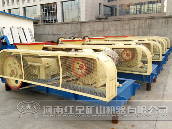 鉀長石對(duì)輥式破碎機(jī)