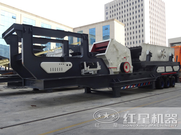 550TPH顎式移動(dòng)破碎站生產(chǎn)現(xiàn)場(chǎng)