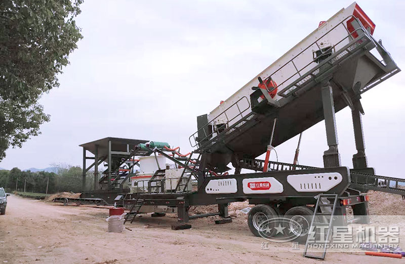 移動制砂機(jī)，移動自如，粒度調(diào)節(jié)方便