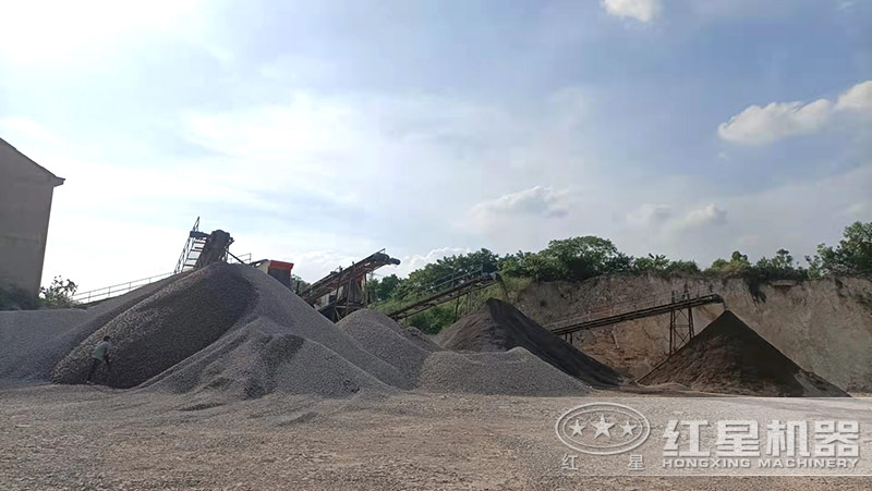 碎石機加工石頭視頻，全套設(shè)備多少錢