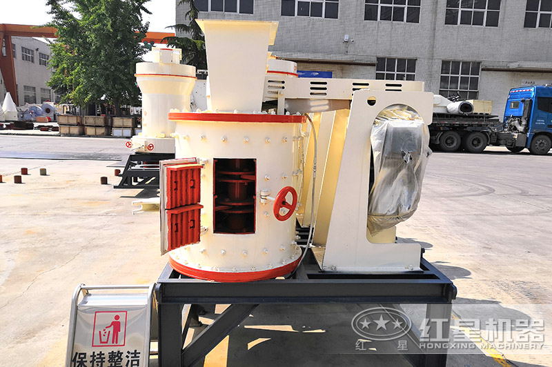 石料粉碎機(jī)，小型的一臺(tái)什么價(jià)格？附圖片以及現(xiàn)場(chǎng)