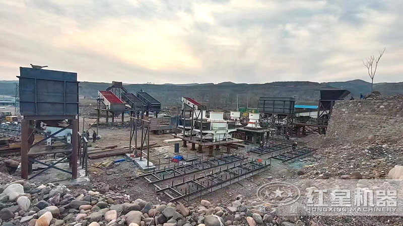 大型時(shí)產(chǎn)500噸砂石制砂生產(chǎn)線客戶現(xiàn)場(chǎng)