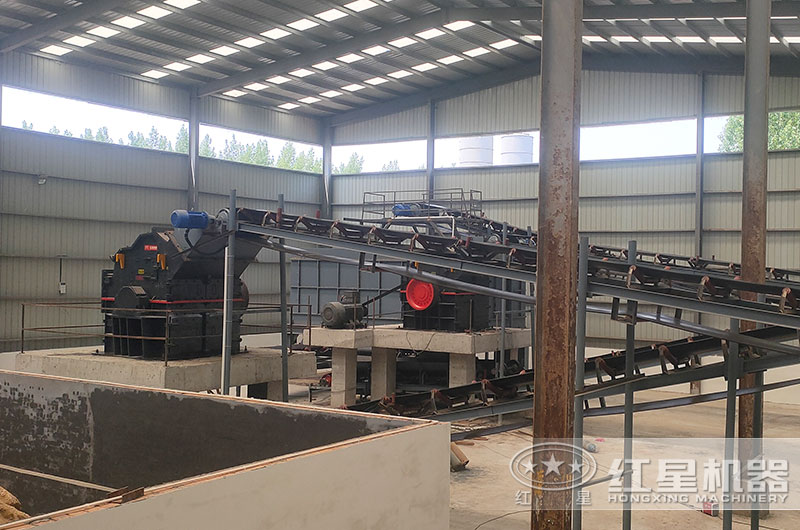 細碎機工作現(xiàn)場圖片