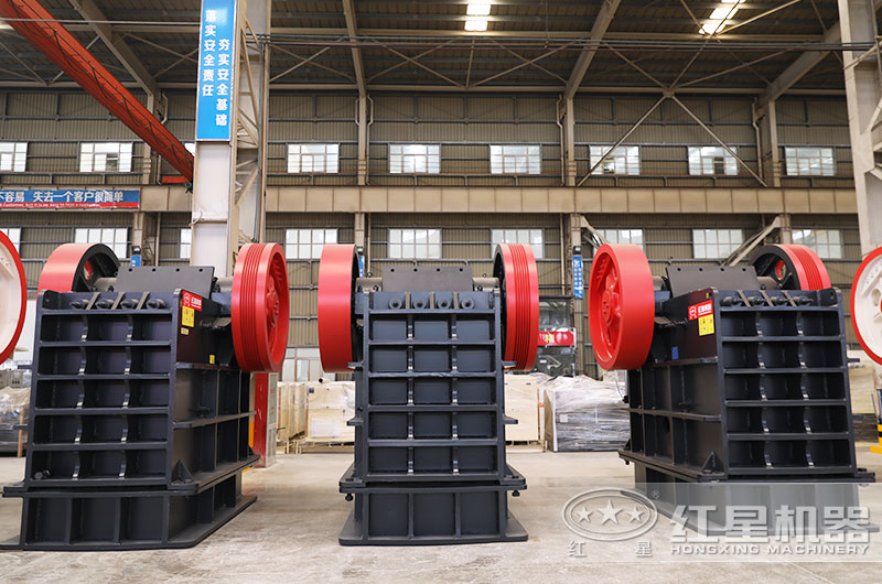 石料場碎石破碎機圖片