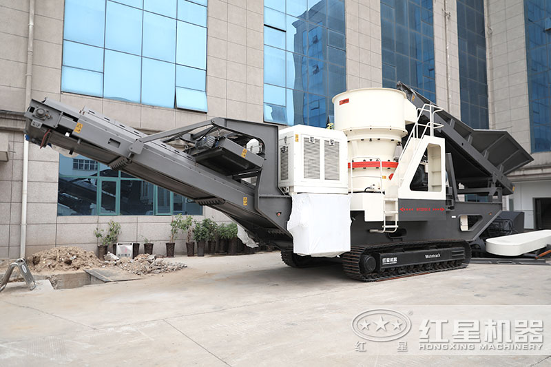 履帶圓錐破碎機，遙控完成移動