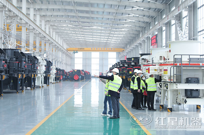 客戶來廠考察設(shè)備