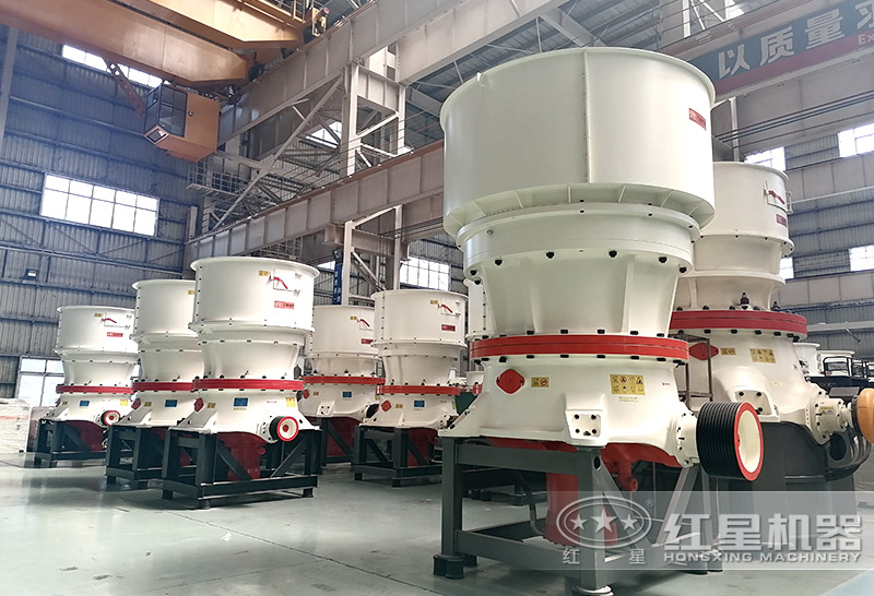 圓錐破碎機(jī)，耐磨性非常好，使用壽命長(zhǎng)