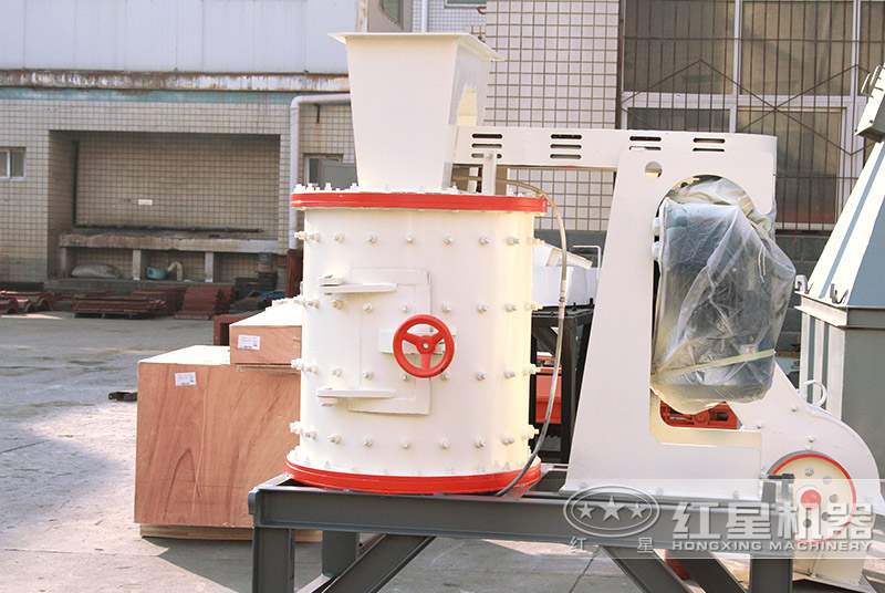 800型復(fù)合破碎機實拍