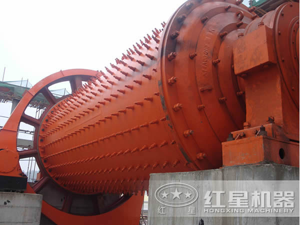 紅星球磨機(jī)大圖
