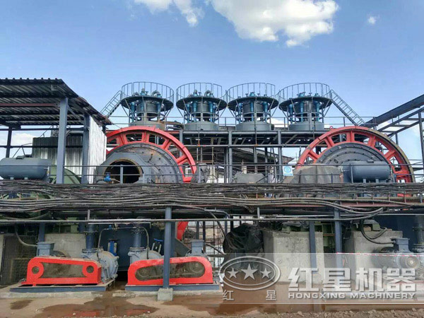 鋼球磨煤機(jī)作業(yè)現(xiàn)場(chǎng)