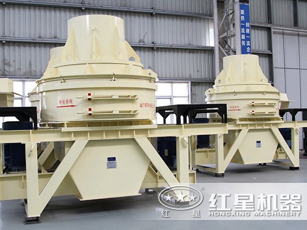 重晶石制砂機(jī)車間實(shí)拍