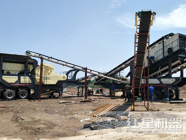 紅星移動(dòng)破碎站多機(jī)組合作業(yè)現(xiàn)場(chǎng)