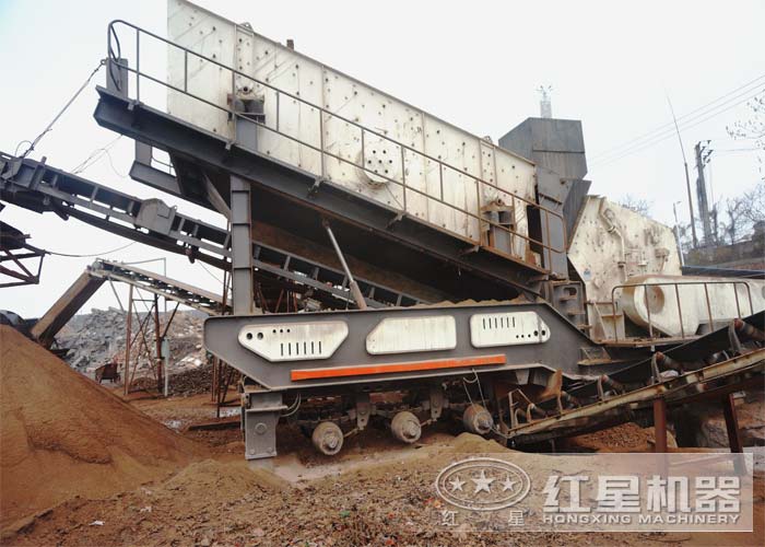 建筑垃圾移動(dòng)破碎站工作圖