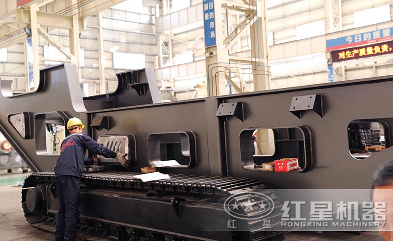 價格高低與選材及設(shè)計有關(guān)