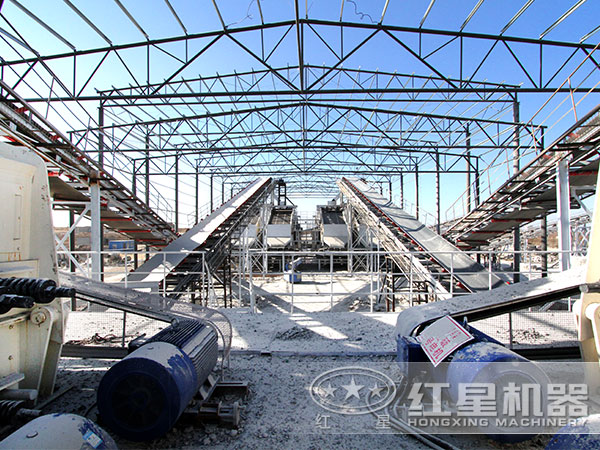 石子廠生產(chǎn)線現(xiàn)場