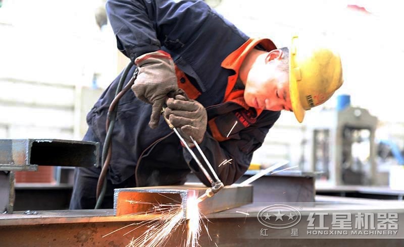 認(rèn)真把控每一處細(xì)節(jié)