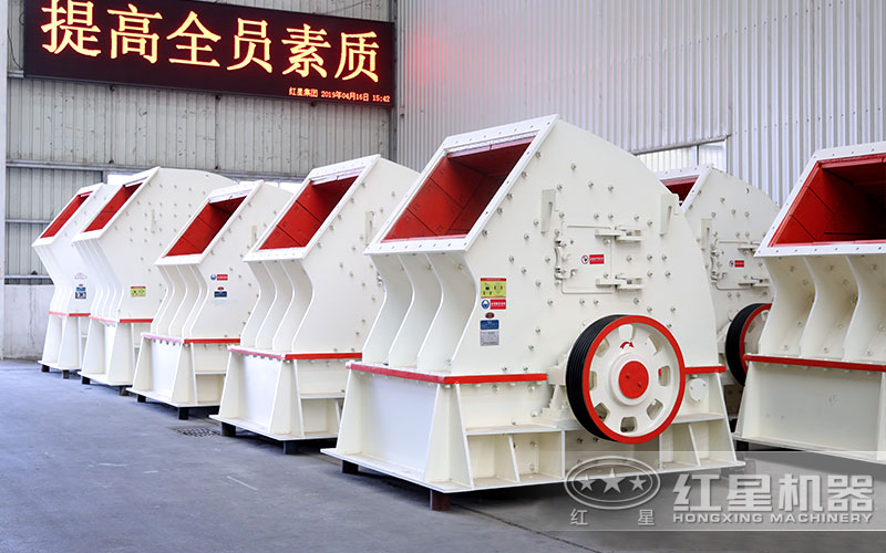 時產(chǎn)1000噸錘破一展車間風(fēng)采