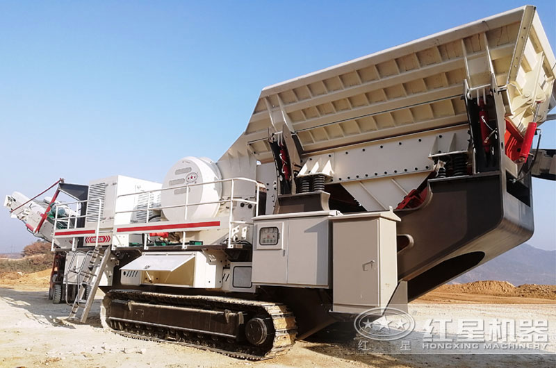 履帶顎式移動破碎機(jī)