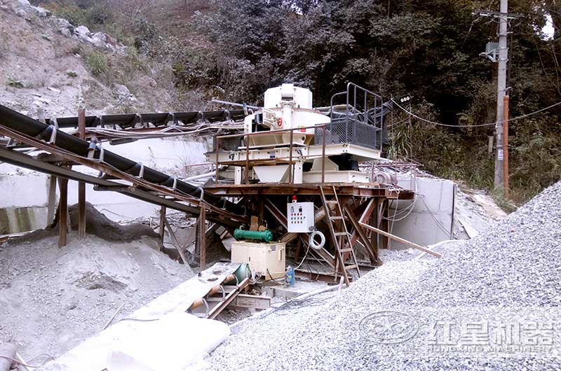 小型碎沙機(jī)現(xiàn)場