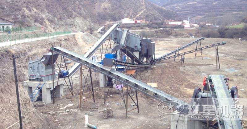 長治煤矸石制砂客戶現(xiàn)場剛安裝時的現(xiàn)場長治煤矸石制砂客戶現(xiàn)場剛安裝完成時的現(xiàn)場