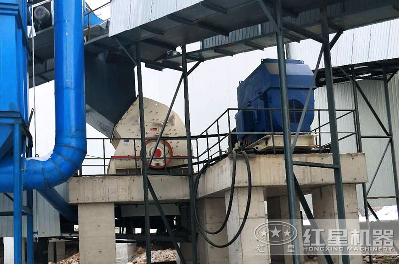 陽(yáng)泉生產(chǎn)現(xiàn)場(chǎng)之重錘破