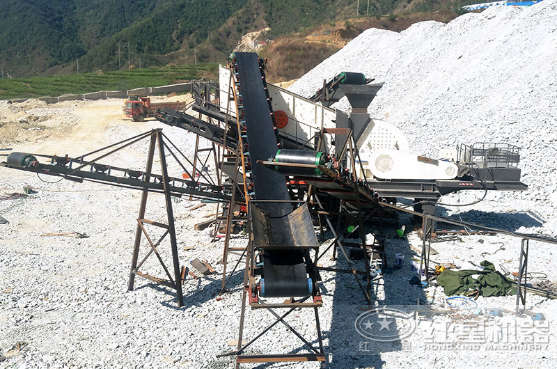 三合一移動重錘式破碎機(jī)現(xiàn)場