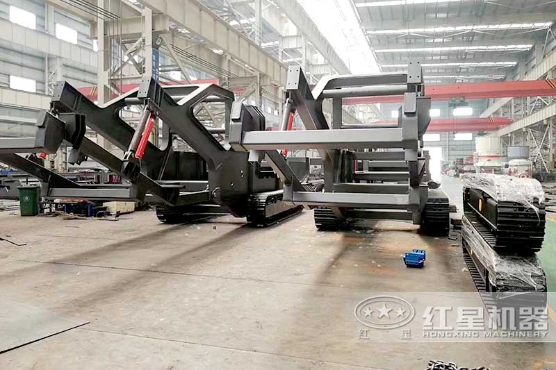 履帶移動碎石機械生產車間