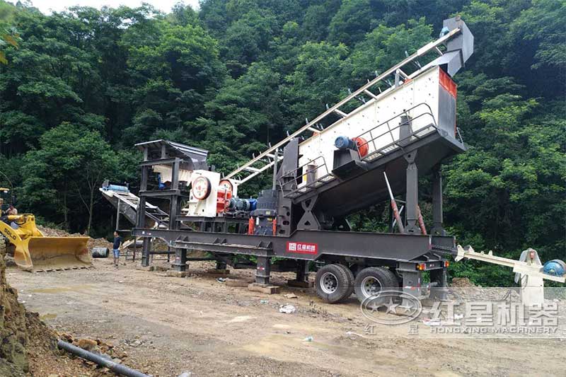 搭載顎破+圓錐破的四合一小型移動(dòng)破碎機(jī)