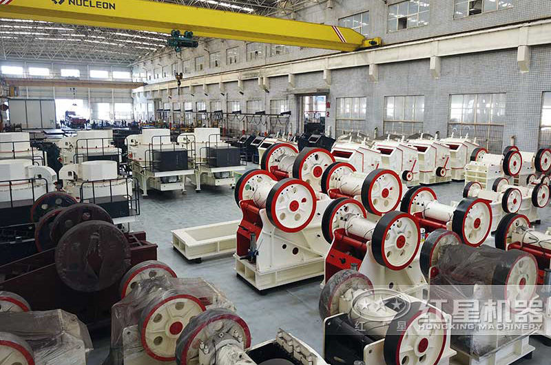 時產300噸左右的制砂機設備堆滿車間