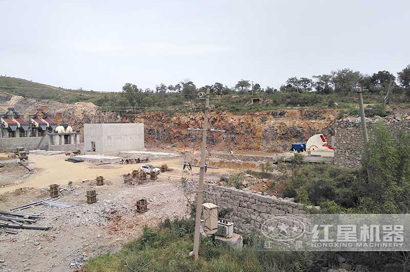 輝縣時(shí)產(chǎn)1000噸重錘破安裝現(xiàn)場