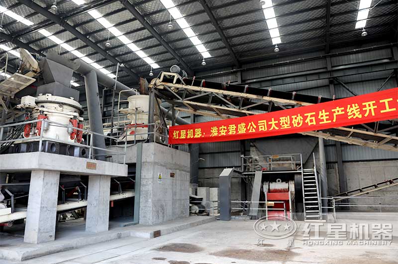 HD德版鄂破碎機用于大型石料加工現(xiàn)場