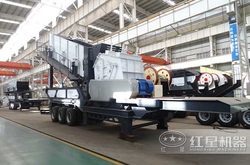 輪胎反擊破+振動(dòng)篩移動(dòng)粉碎機(jī)