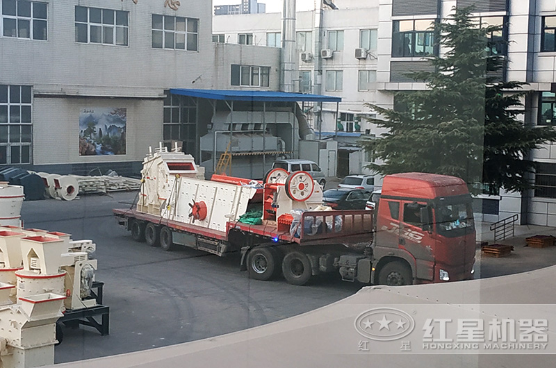 紅星機器破碎機廠家發(fā)貨