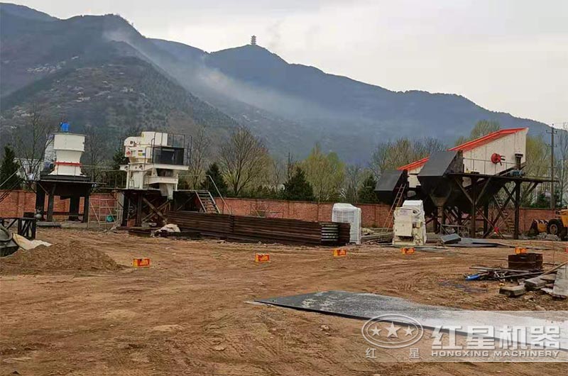 石頭變沙子生產(chǎn)線設(shè)備怎么配更好，專業(yè)設(shè)計(jì)團(tuán)隊(duì)為您支招