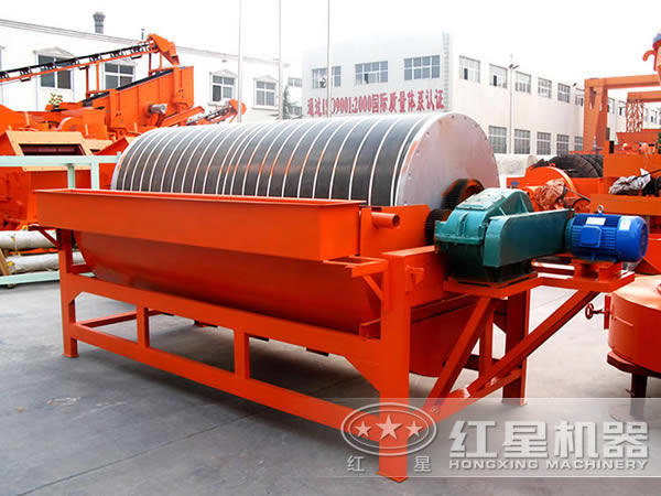 不同磁場磁選機磁系結(jié)構(gòu)分析