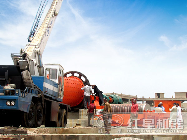 球磨機(jī)選礦生產(chǎn)現(xiàn)場圖