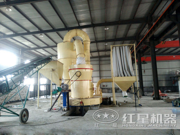 重晶石磨粉機現(xiàn)場圖