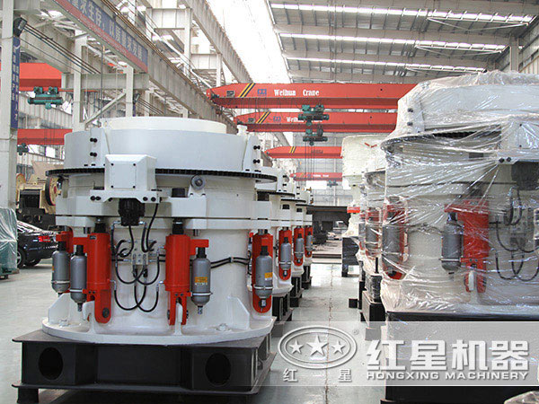 多缸液壓圓錐破碎機(jī)車間