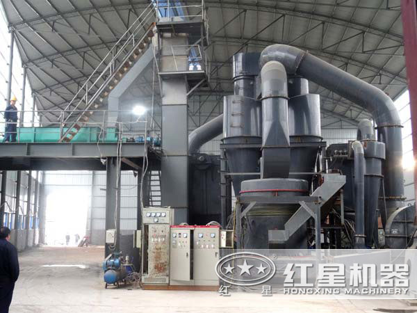 重晶石磨粉機現(xiàn)場圖