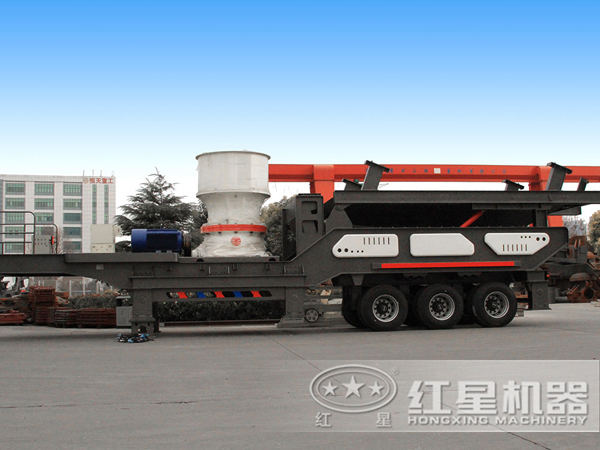 移動(dòng)圓錐破碎機(jī)圖片